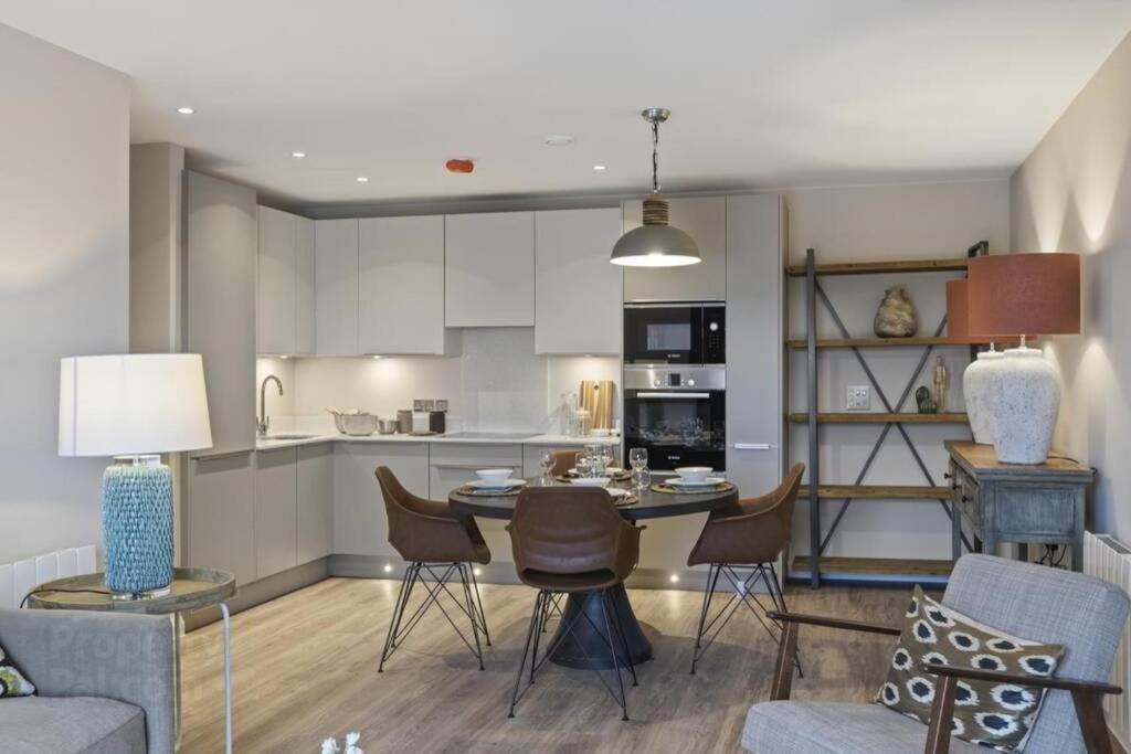 5* Luxury, City Centre, Brand New Development ベルファスト エクステリア 写真